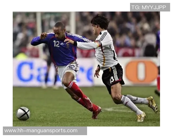 王思聪与足球明星之间的友谊与商业合作关系揭秘